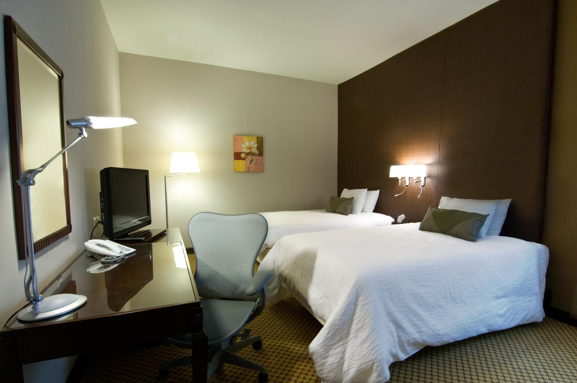 Hilton Garden Inn Riyadh Olaya Exterior photo
